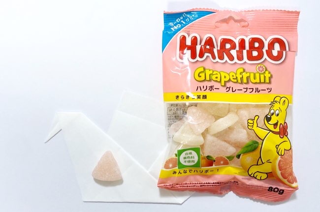ハリボーグレープフルーツ【うまい】ピンクで憎いパッケージ！